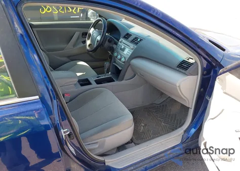 2007 Toyota Camry Le z USA, uszkodzony, nr VIN 4T1BE46K87U091091